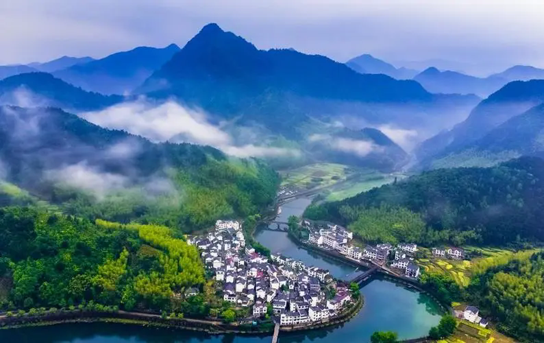 乡村建设三重拷问：钱从哪里来？人往哪里去？难题如何解