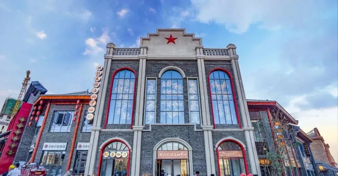 万达这条新开的红街，一个月200万人次流量！如何做到的？